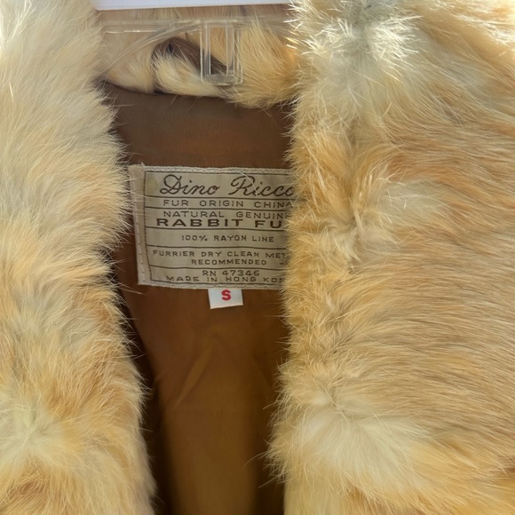 ⭐️SOLD⭐️Gorgeous Vintage Rabbit Fur Coat - Picture 4 of 6